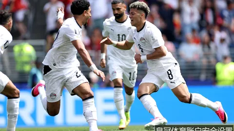 申花前助教被李帅公开指责：长期拖欠队员借款